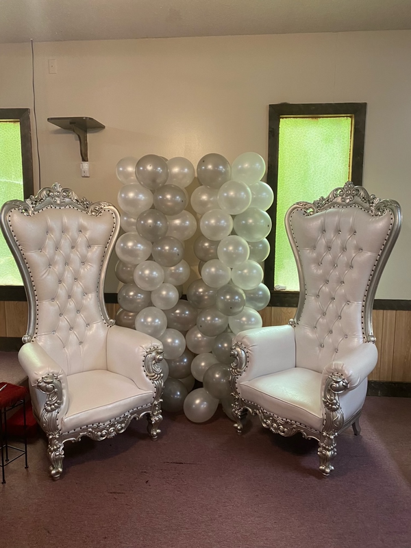 Rental King/Queen Throne Chair- must call the store to schedule and confirm this rental USA Party Store