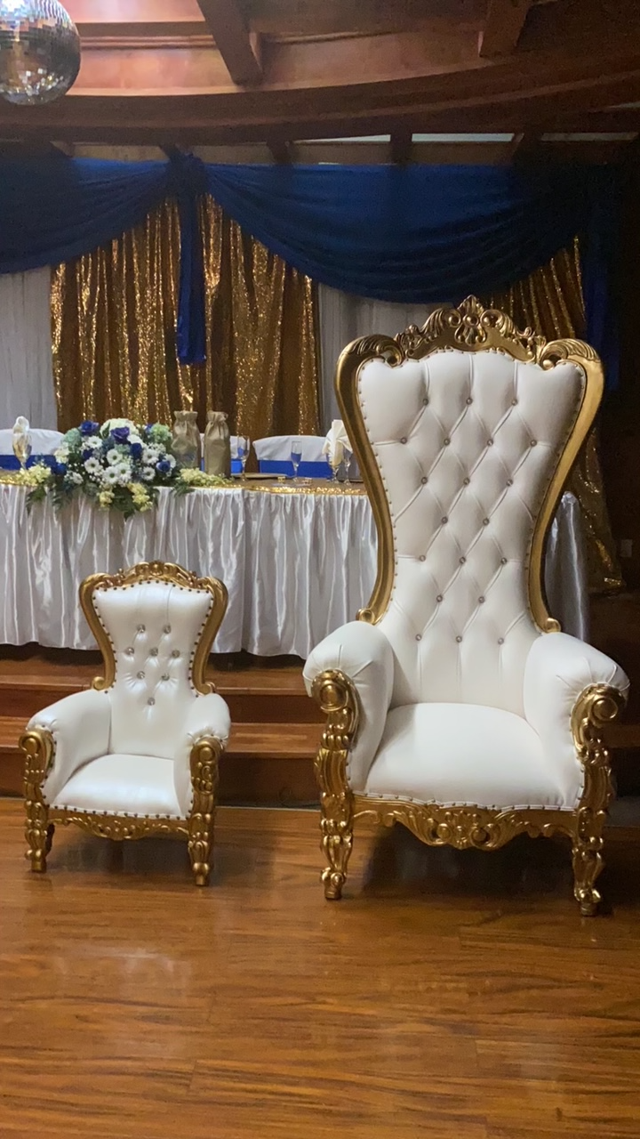 Events furniture rental Cheap antique King and Queen party High Back Royal  Luxury Wedding Throne Chair